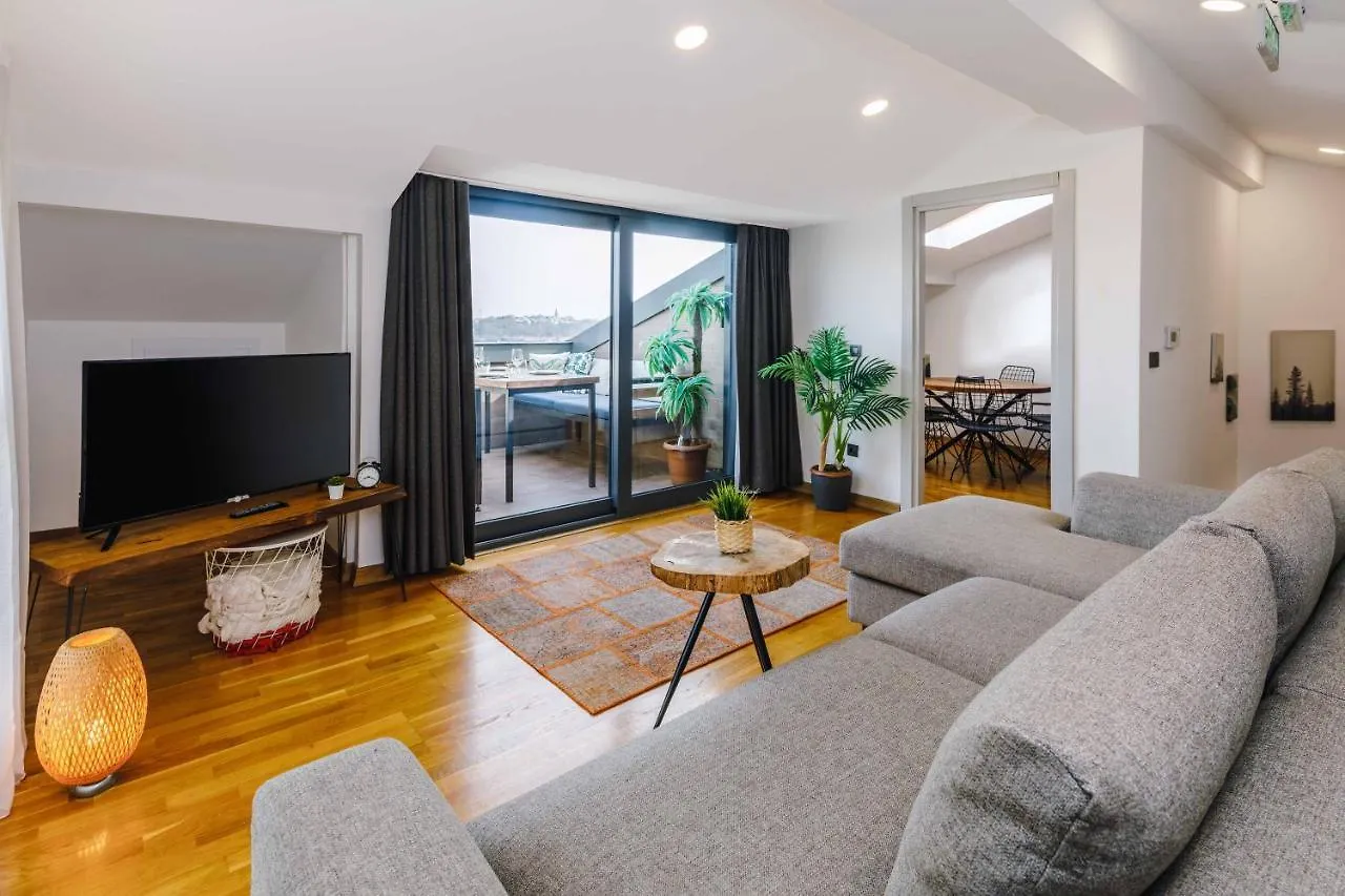 Monnas Bosphorus Apartment Istanbul