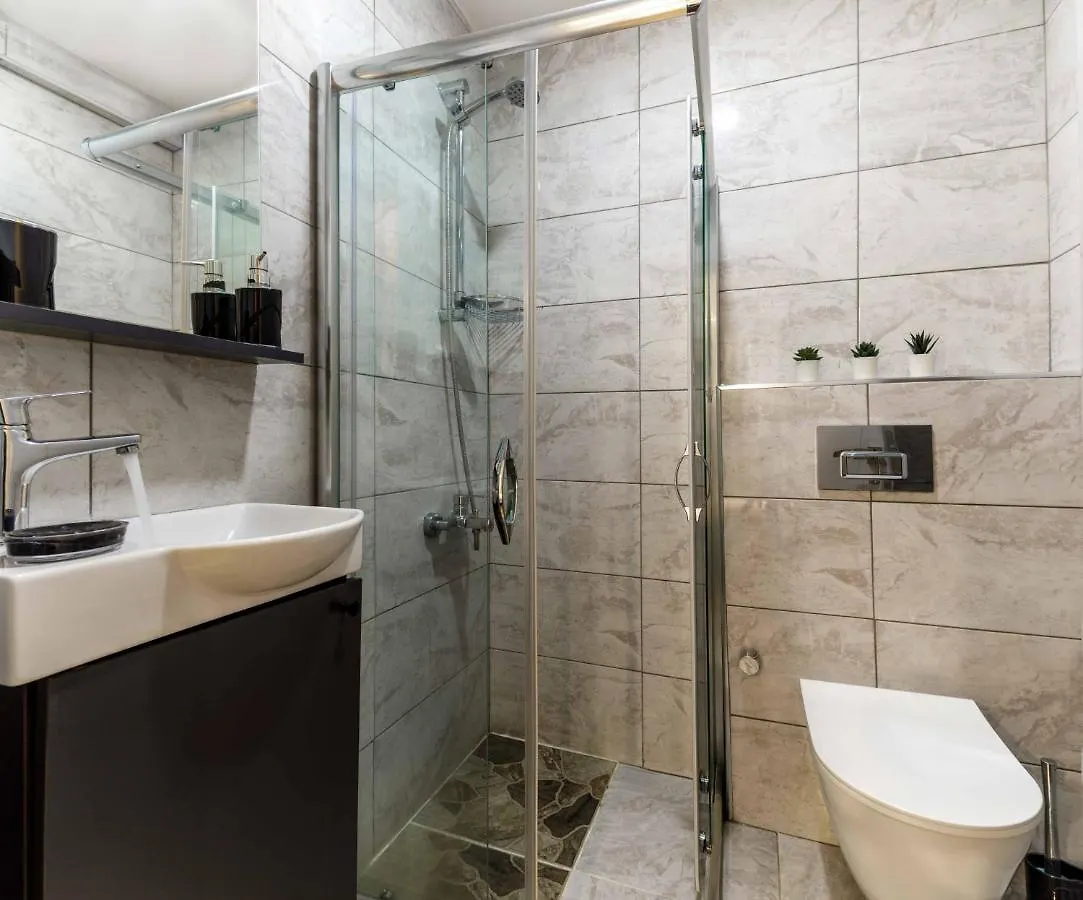Monnas Bosphorus Apartment Istanbul